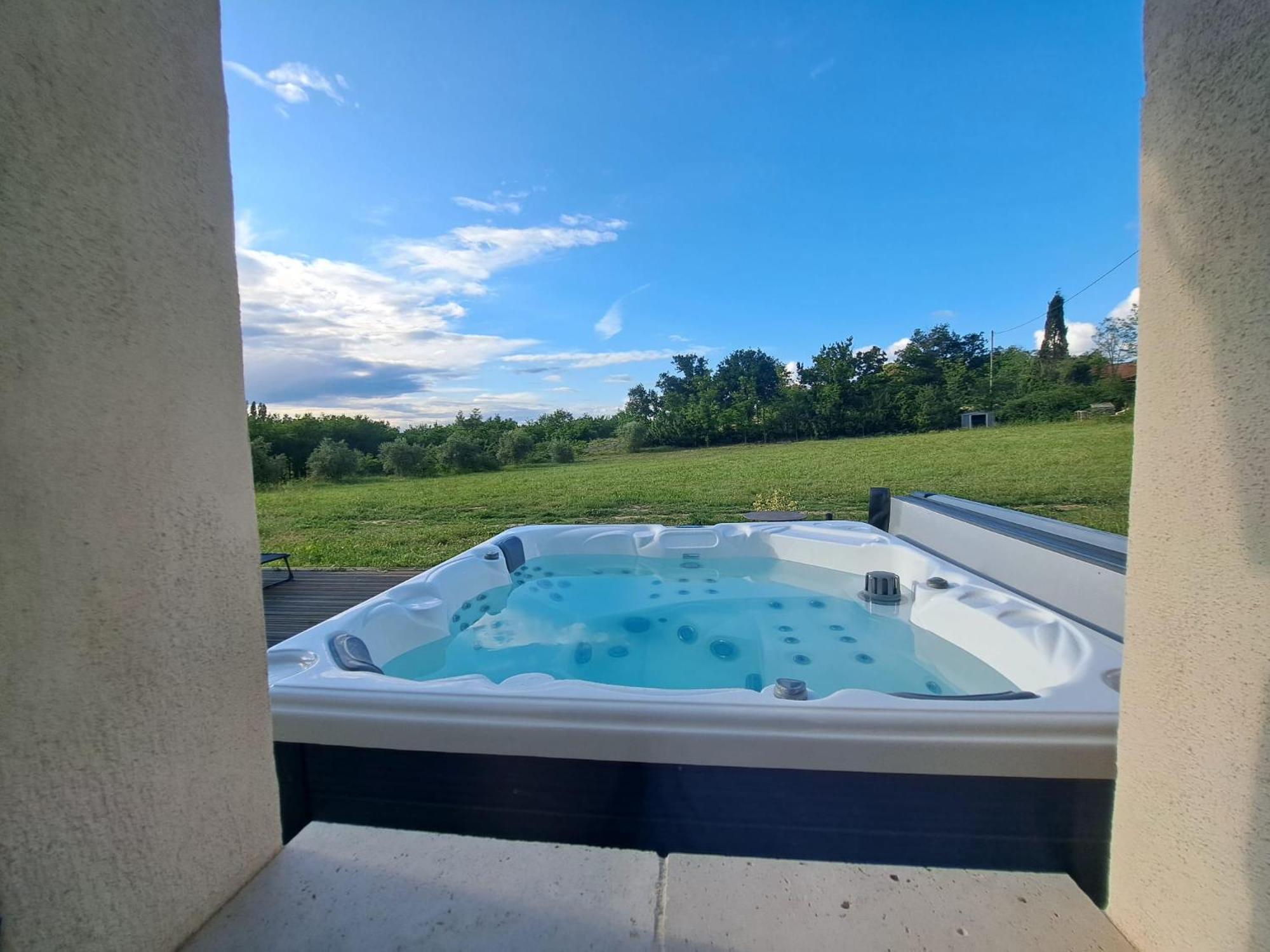 Gite De Charme Spa Privatif L'Oustau Di Tonin 马洛塞讷 外观 照片